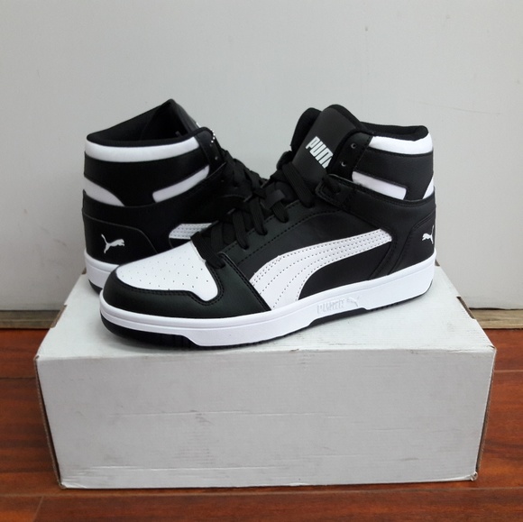 Puma - Picture 1 of 4